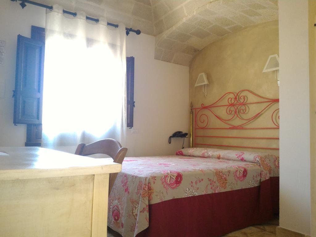 Hotel Baglio Catalano كوستوناتشي الغرفة الصورة